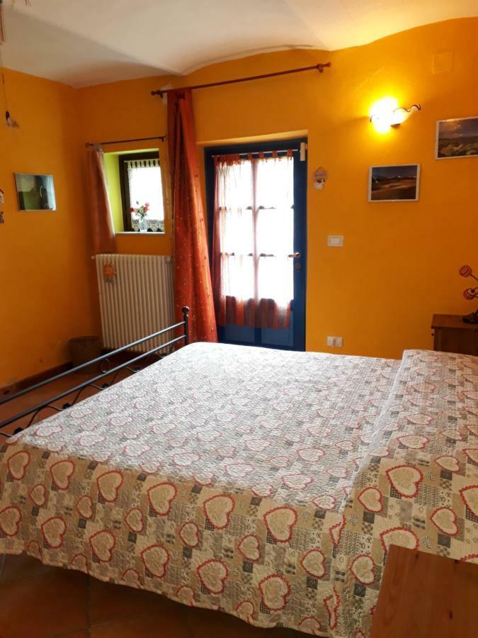 B&B Locanda Della Sesta Felicita Vaglio Serra Bagian luar foto
